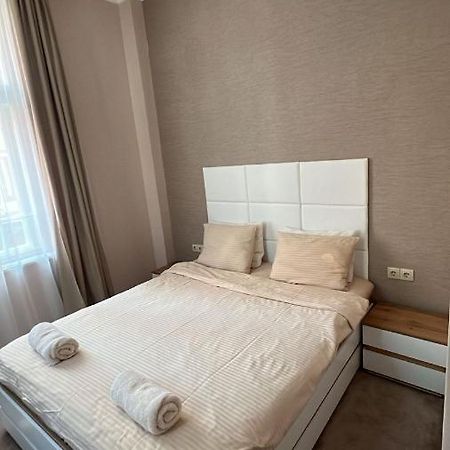 Luxury Apart Vitosha Boulevard Sofia Exterior photo