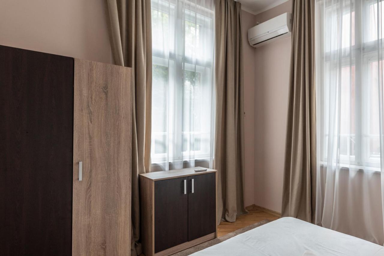 Luxury Apart Vitosha Boulevard Sofia Exterior photo